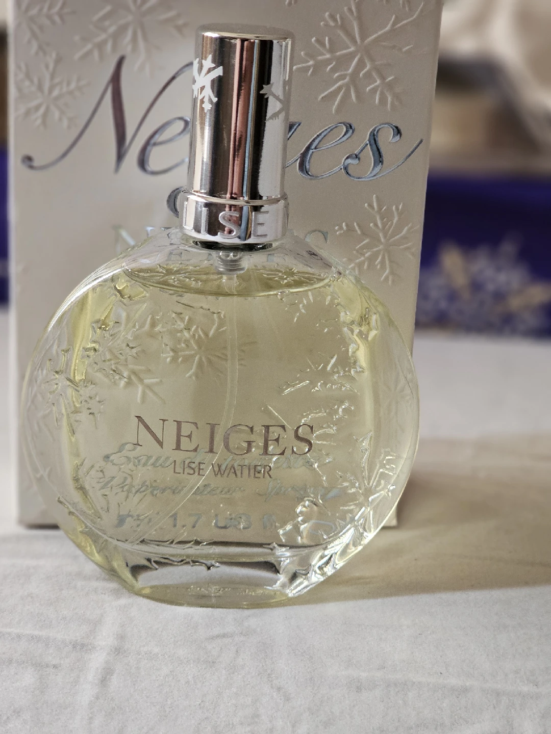 Lise Watier Neiges Eau de Toilette 50ml - photo 2