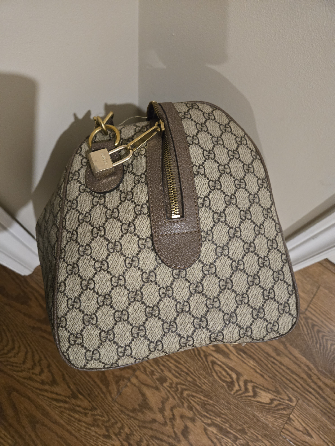 Gucci Duffle Bag - photo 2