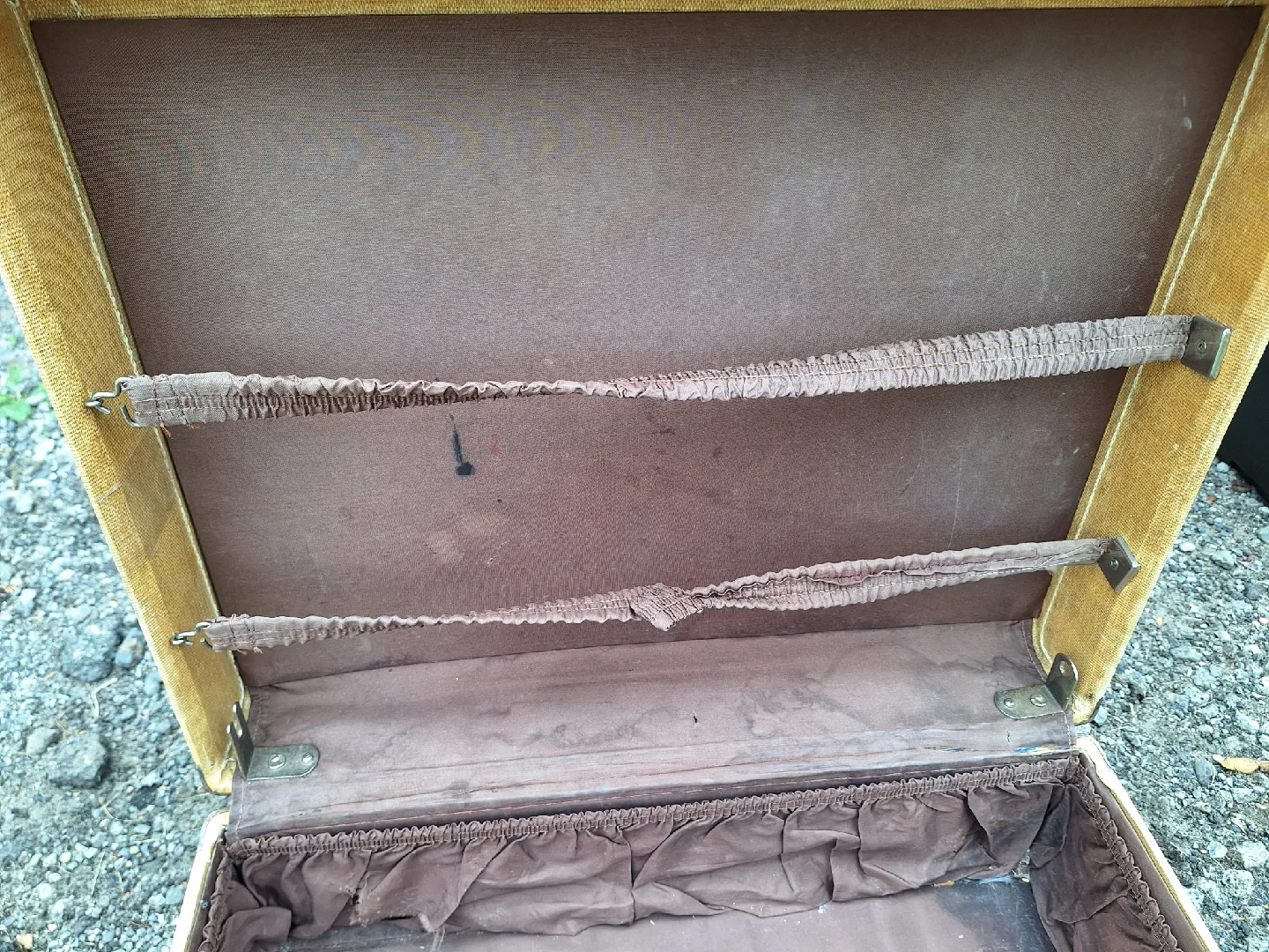 Vintage Suitcase (Kit Cat Club rescue) image indicator(6)