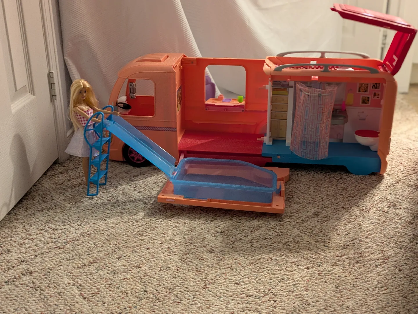 Barbie DreamCamper image indicator(6)