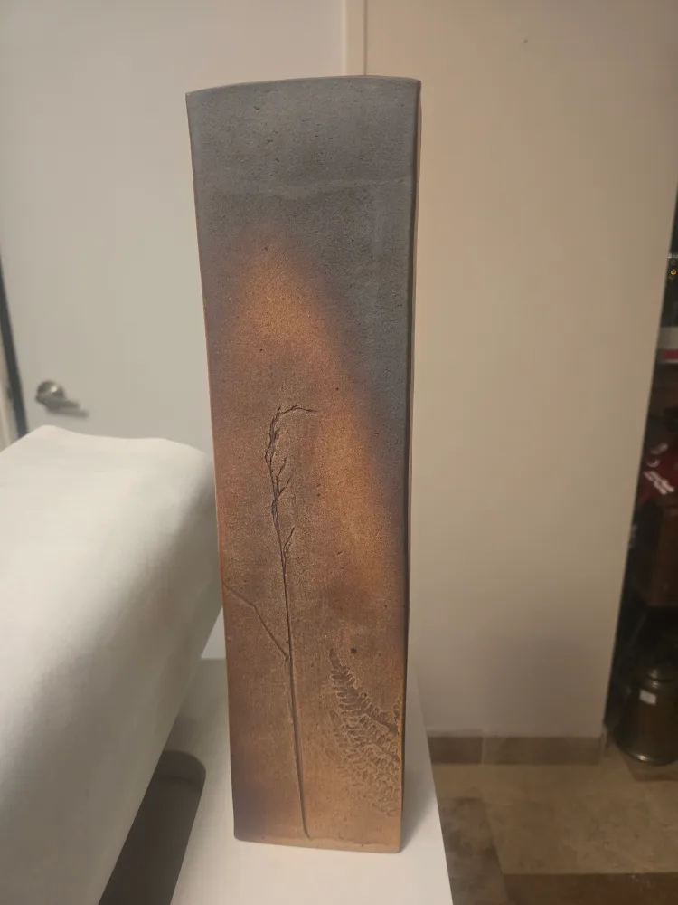 Kravjansky Tall Vase - 21 Inches image indicator(3)