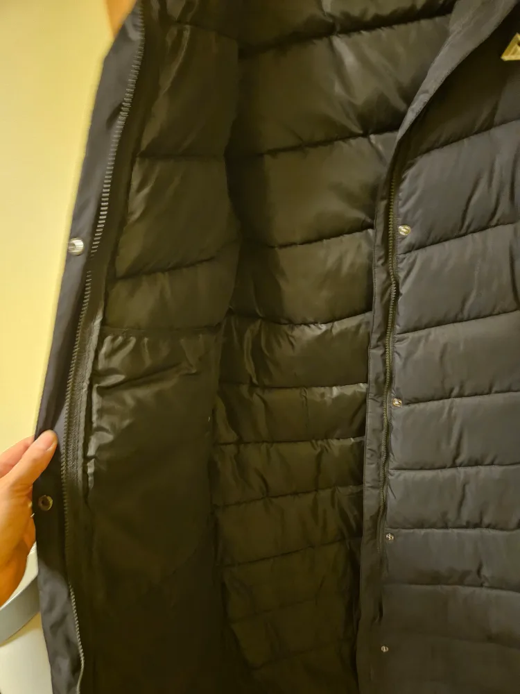 Ripzone Black Puffer Coat - Size L image indicator(5)