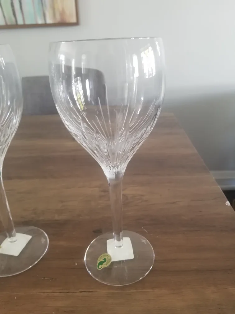 Waterford Crystal Aurora Goblet Wine Glasses - Set of 4 image indicator(2)