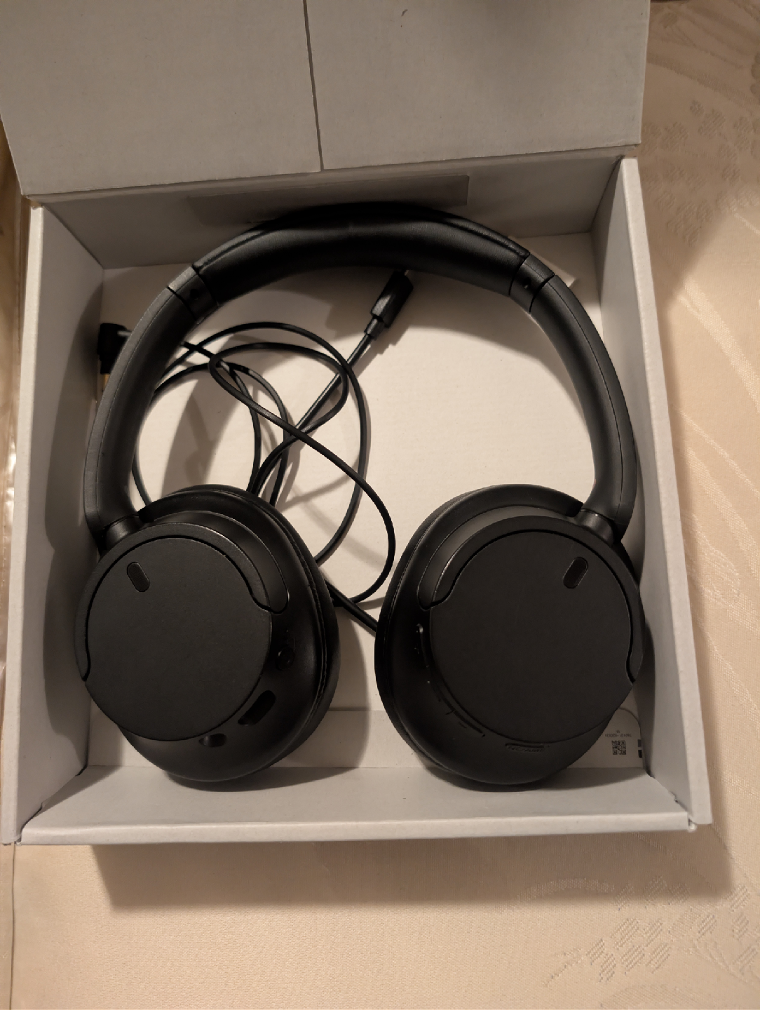 Sony WH-CH720N Wireless Noise Cancelling Headphones - Black - photo 2