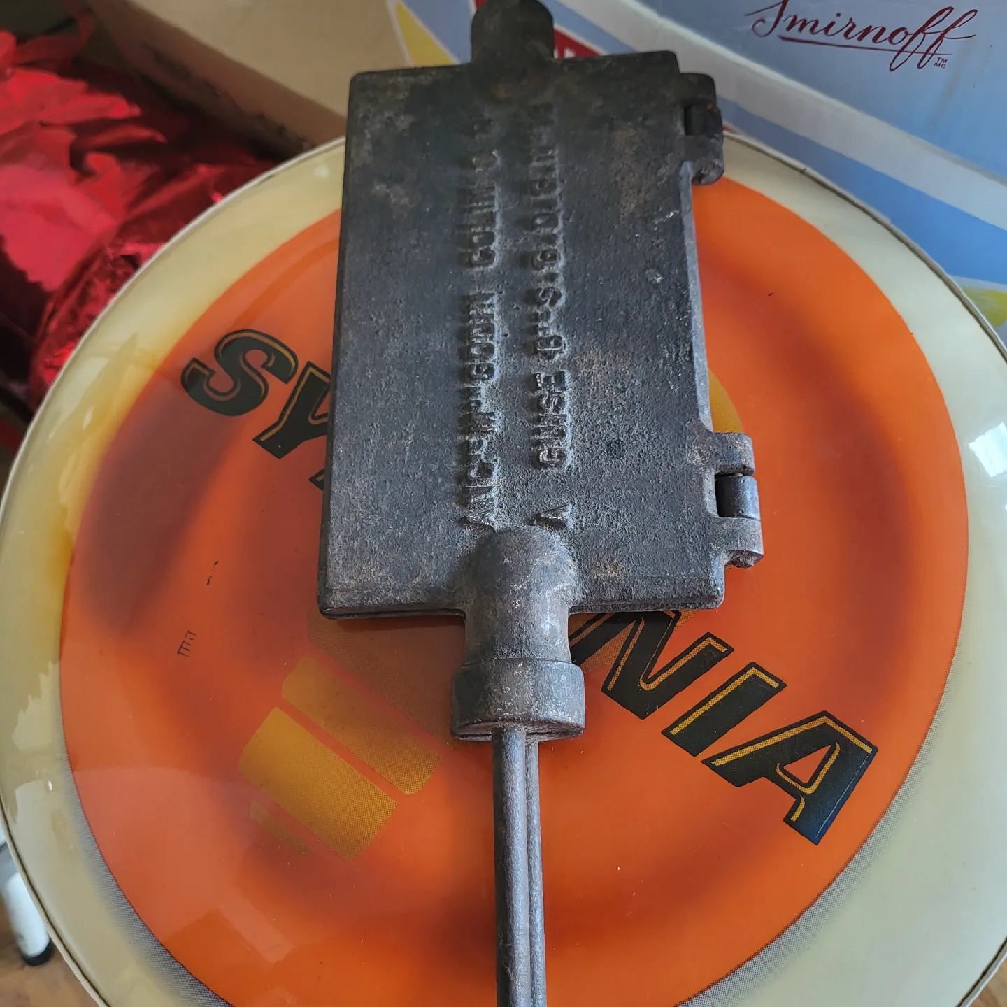 Vintage Cast Iron Rosette Iron thumbnail