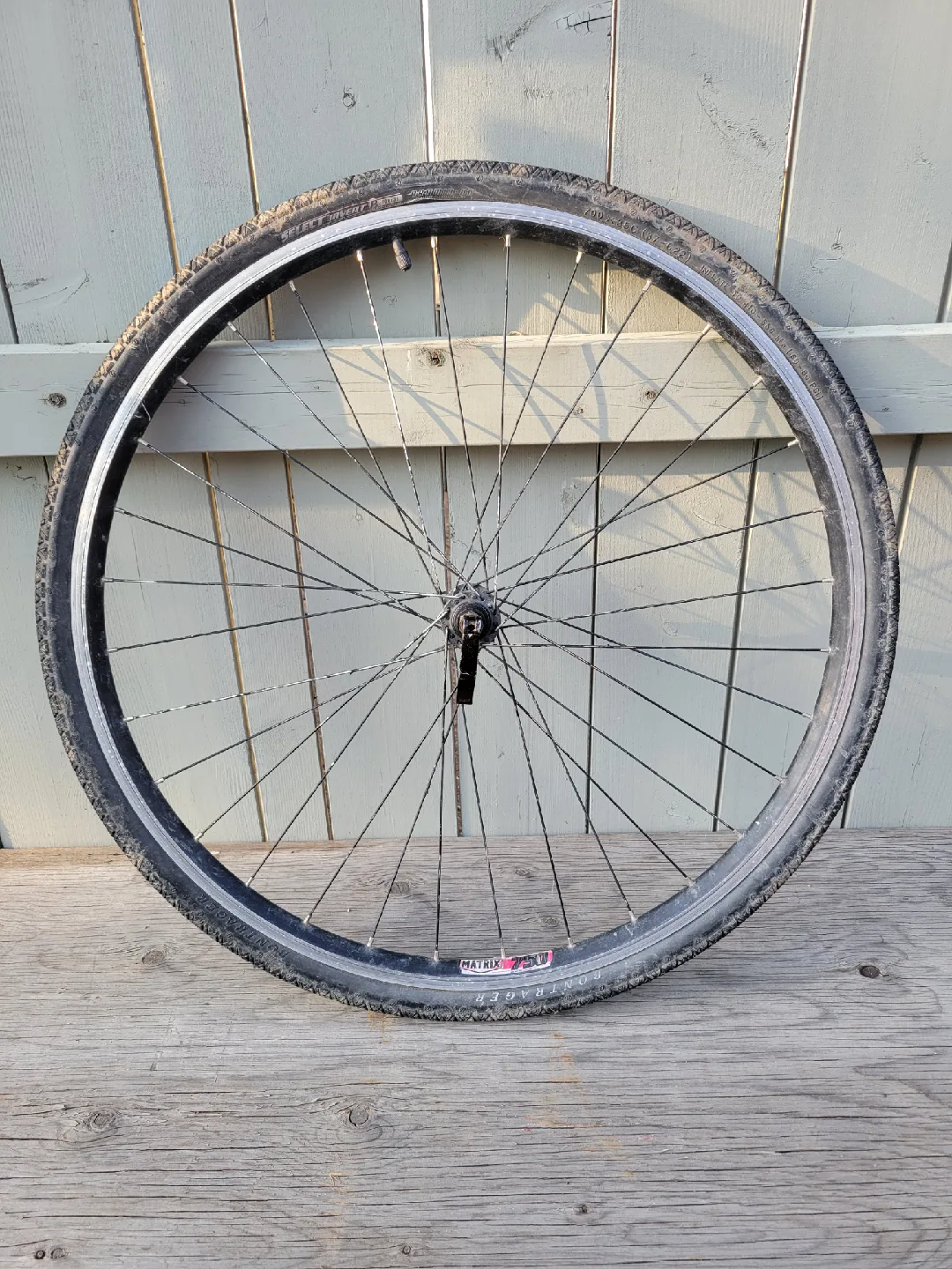 Bontrager Matrix 750 700x35c Bike Wheel image indicator(8)