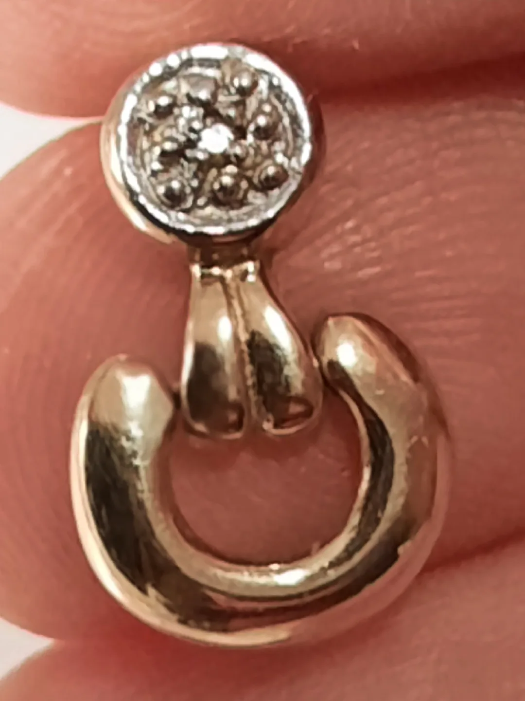 10k solid gold earings with diamonds image indicator(6)