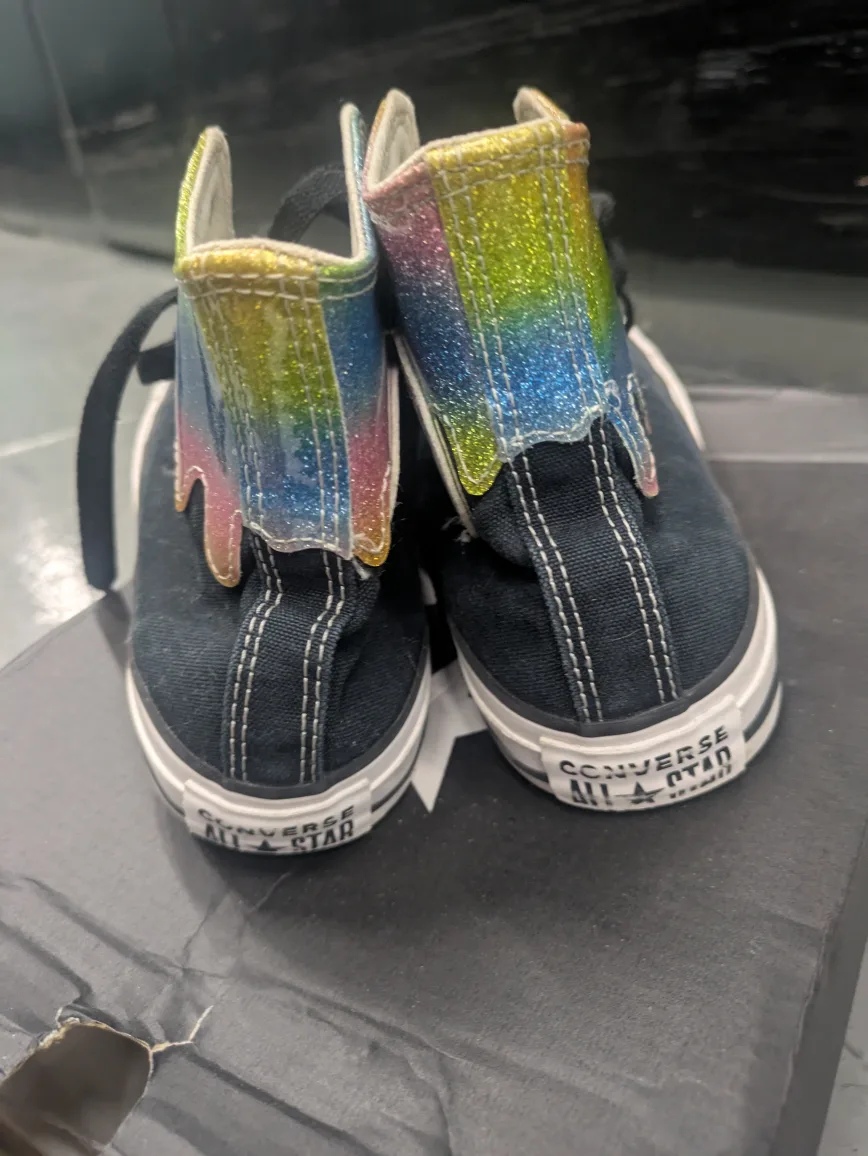 Converse Chuck Taylor All Star High Top Rainbow Drip Size 6 image indicator(5)