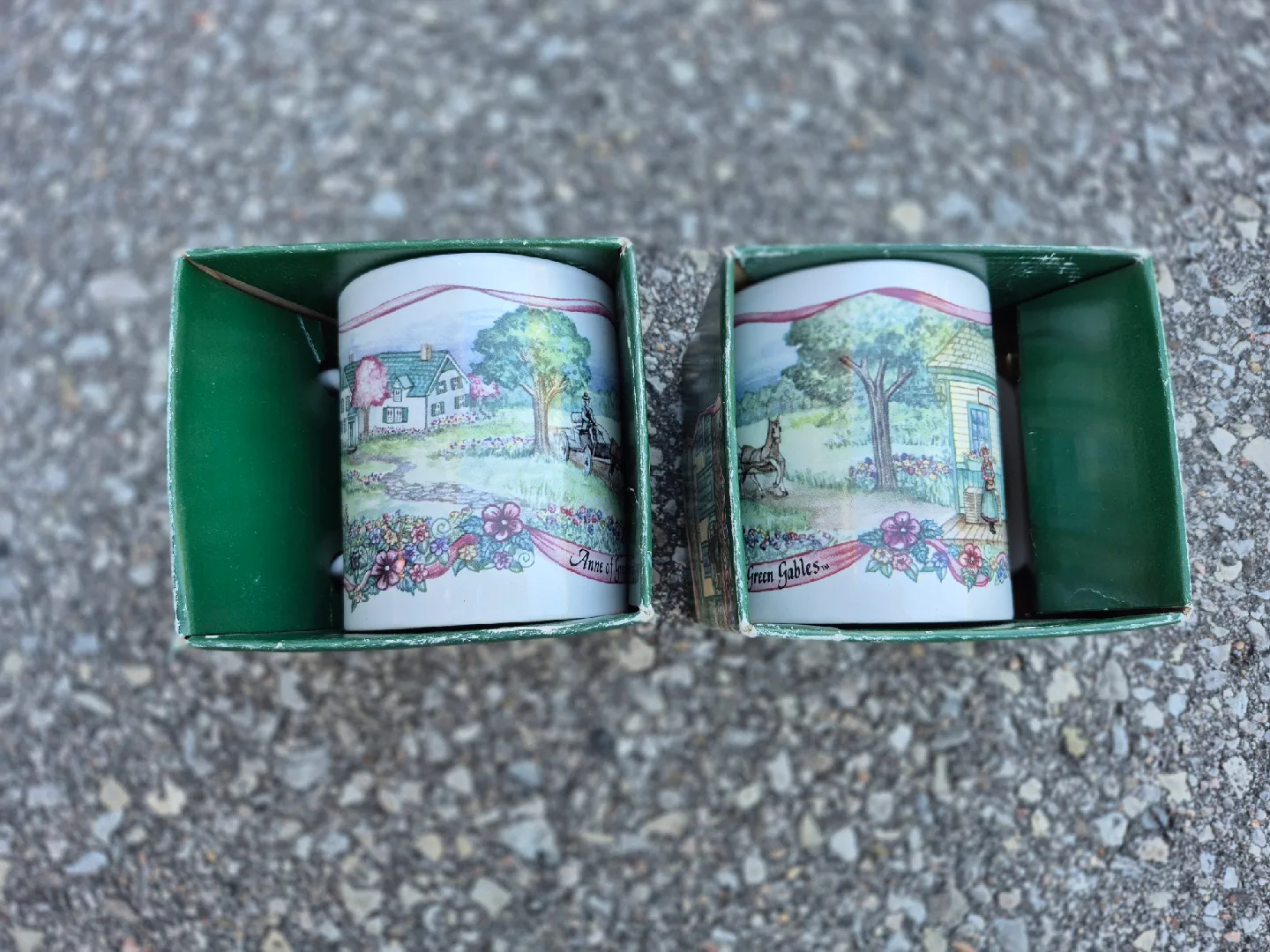 Anne of Green Gables Avonlea Collection Mugs (Set of 2) image indicator(3)