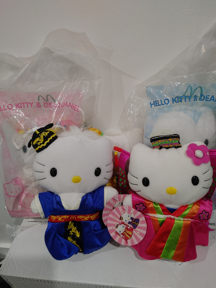🧡SUPER RARE HELLO KITTY MCDONALD'S 2000 KOREAN WEDDING NEW!