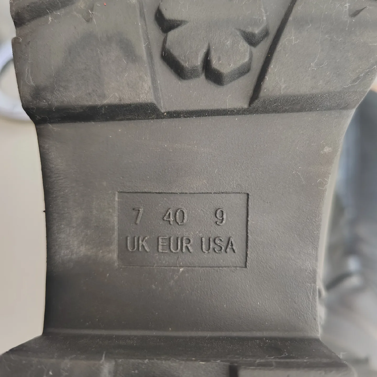 Black Knee High Boots - Size 9 by Primark image indicator(3)