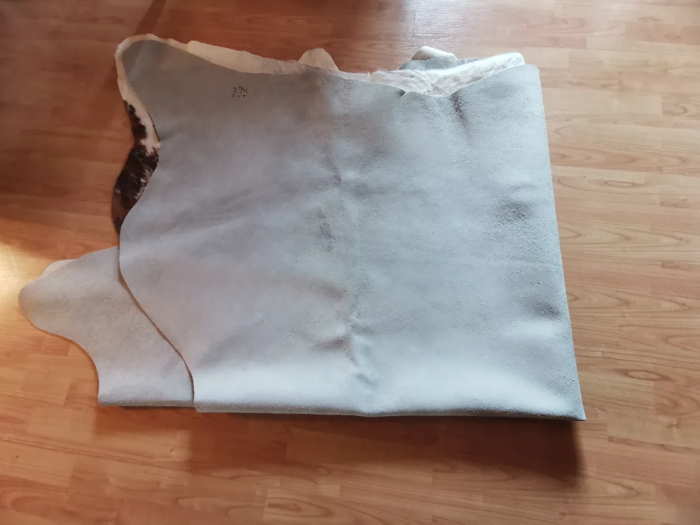 Cowhide Rug image indicator(4)