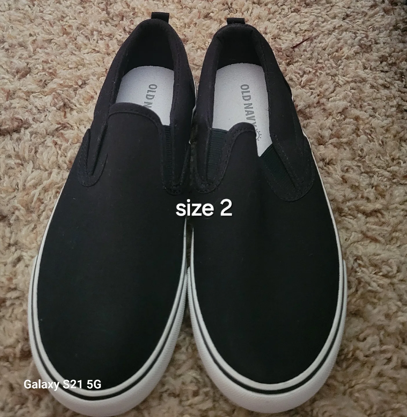 Old Navy & Airwalk Kids Shoes - Size 2 & 2.5 image indicator(3)