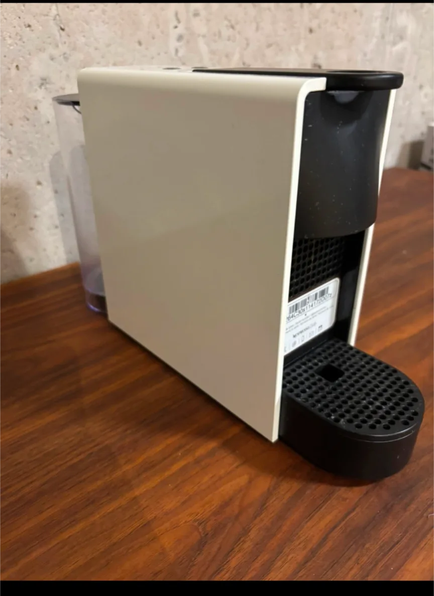 Nespresso Coffee Machine, MOVEOUT SALE thumbnail