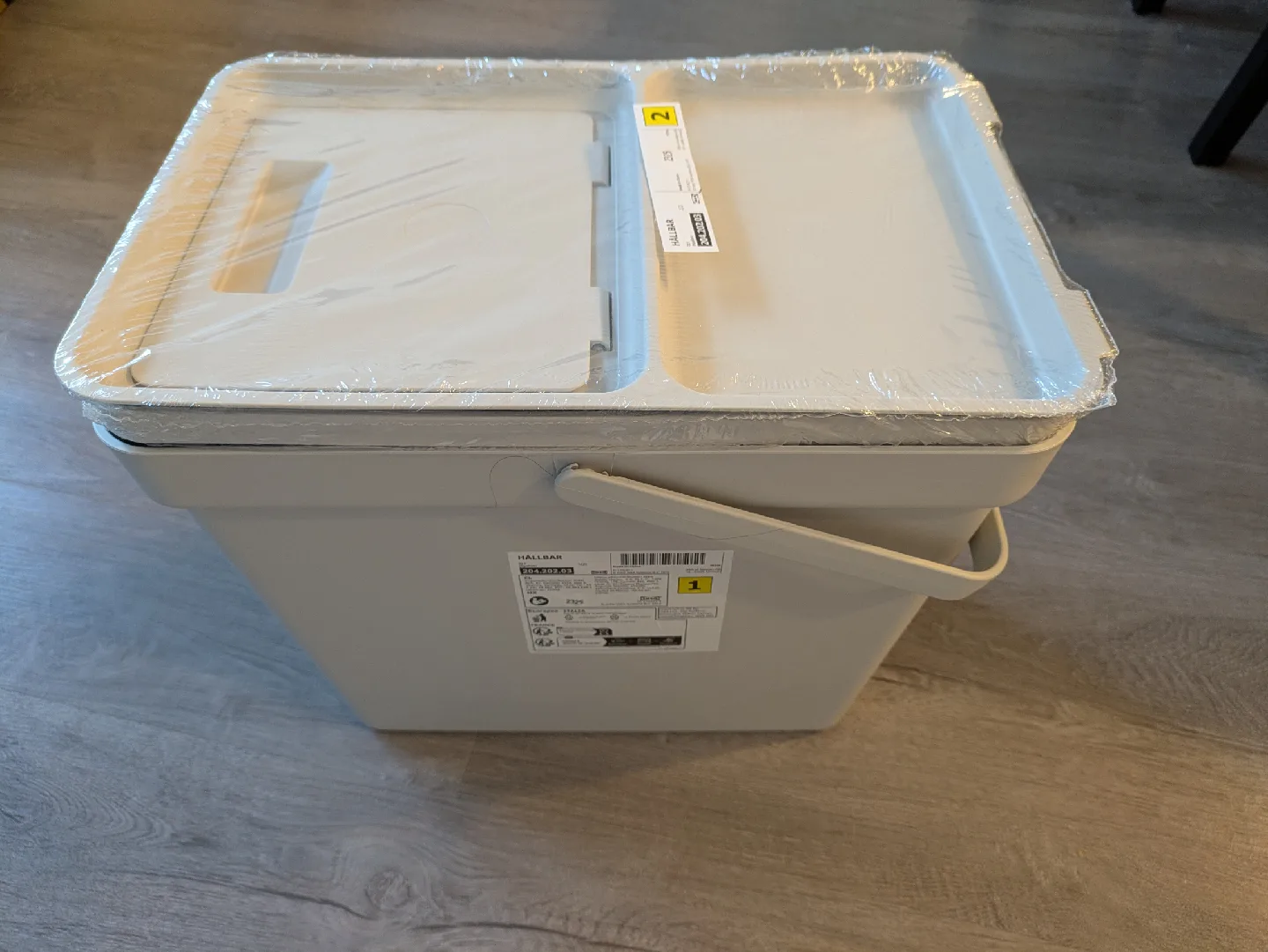 MUST GO THIS WEEKEND! IKEA HÅLLBAR Bin with Lid, 6 Gallon thumbnail