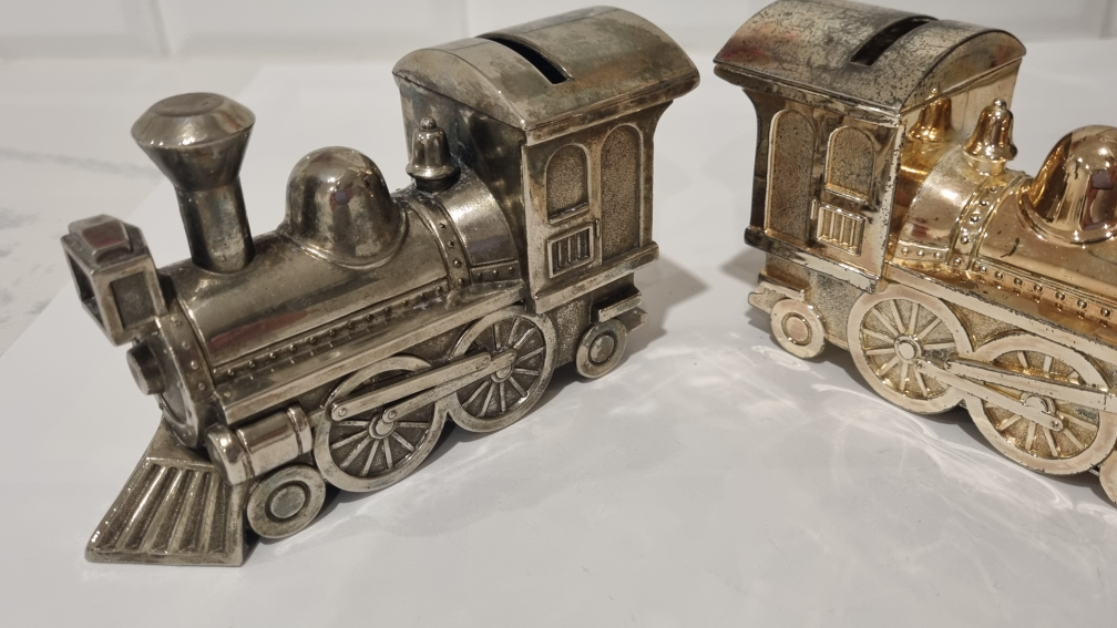 2 Train Coin Bank - Set of 2 collector - photo 2