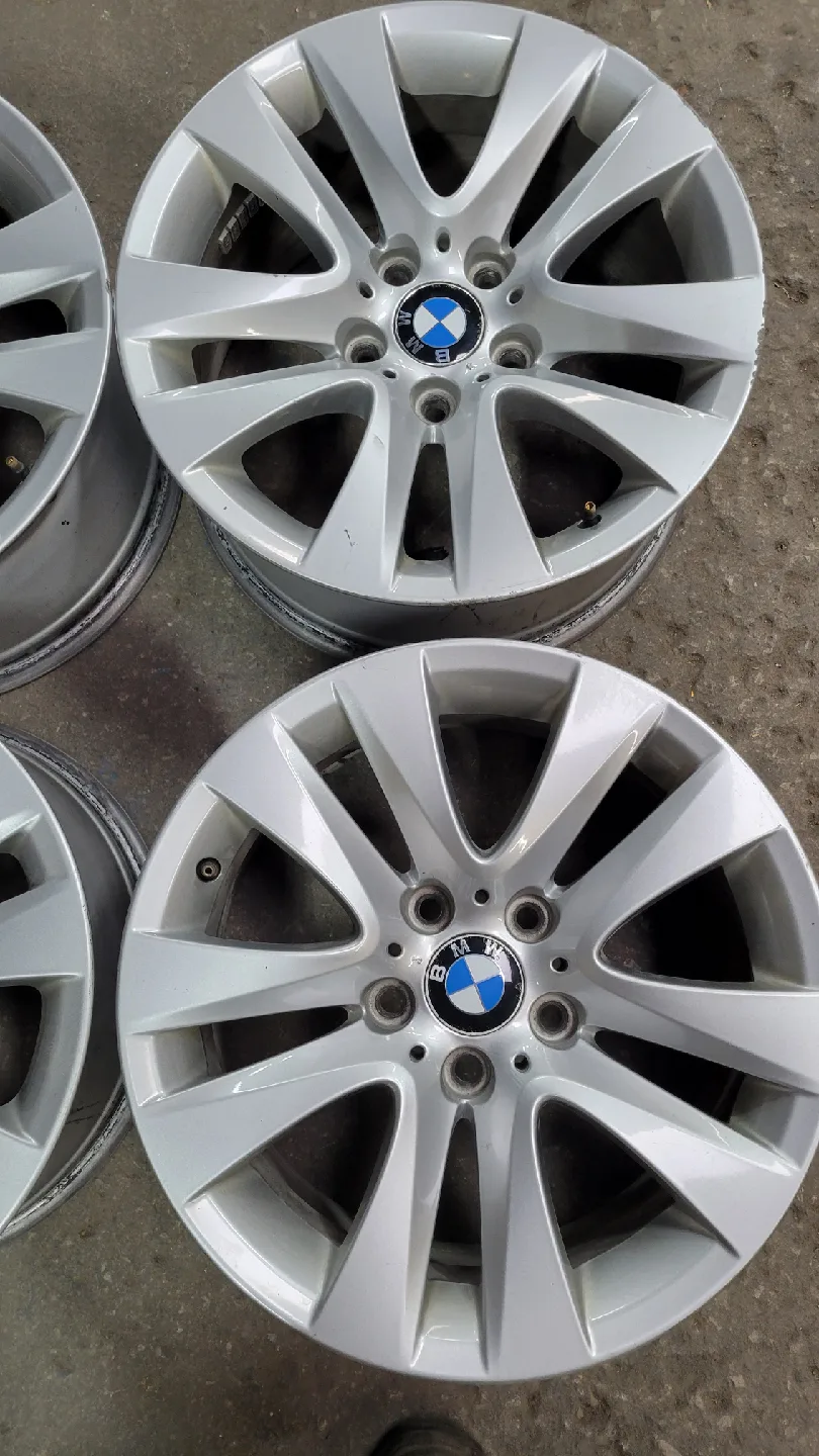 2010 BMW M3 17inch Alloy Rims - Set of 4 image indicator(6)