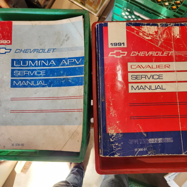 Vintage Car Service Manuals - GM, Oldsmobile, Chevrolet image indicator(4)