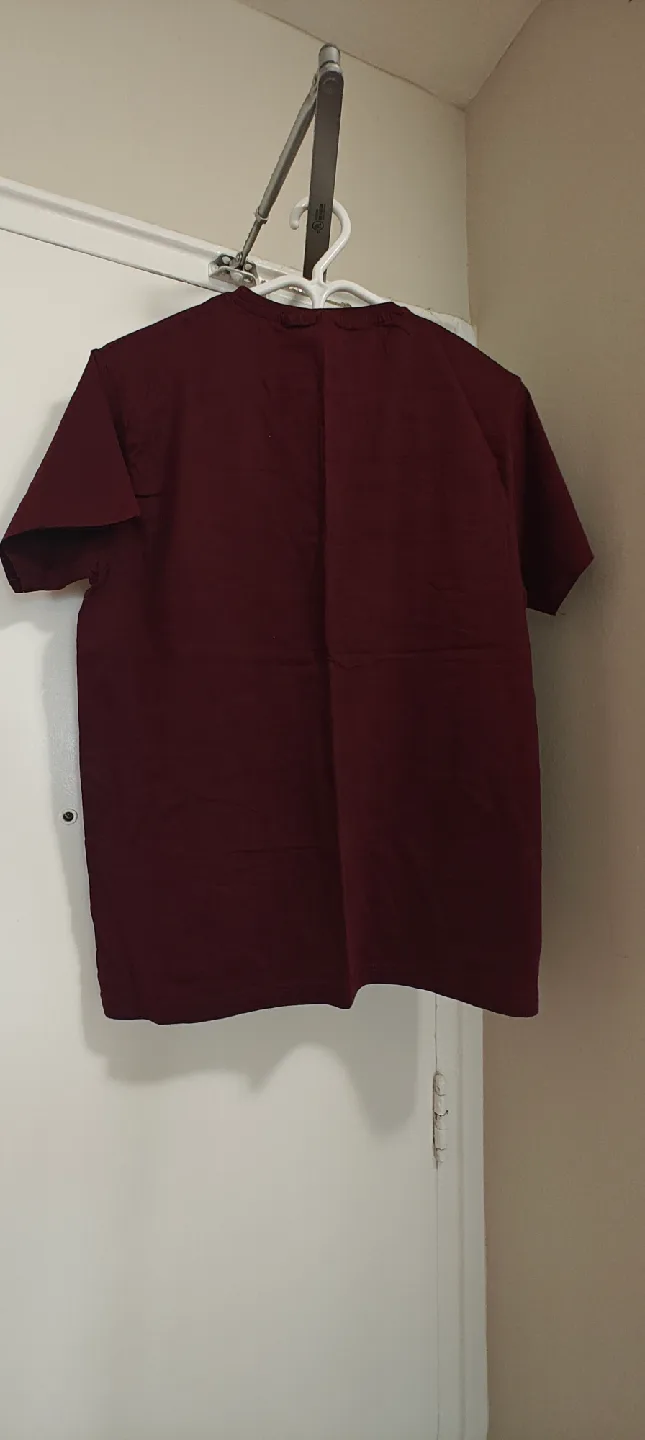 Burgundy Graphic T-Shirt - Size Large image indicator(5)