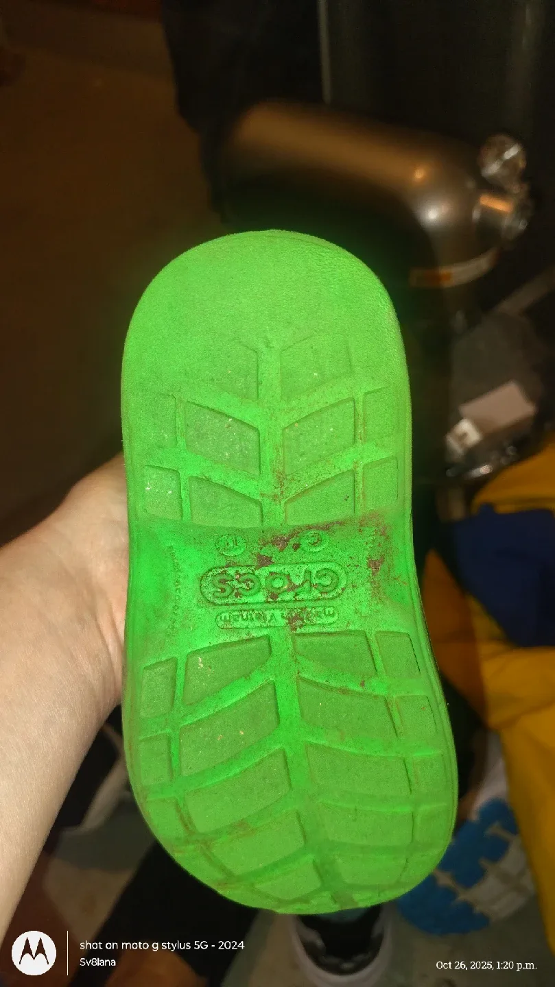 Crocs Kids' Handle It Rain Boot, Size 11 image indicator(2)