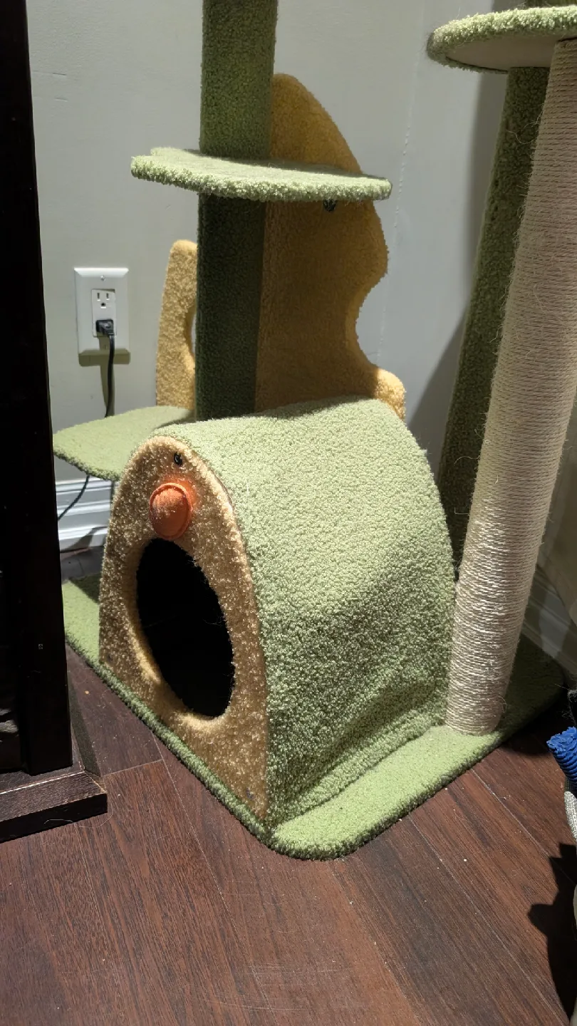 Multi-Level Cat Tree with Scratching Post image indicator(3)