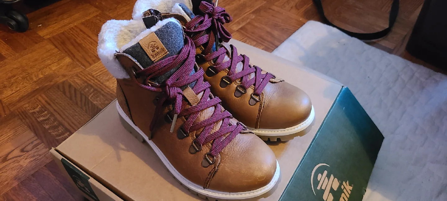 Kamik Size 7 Tan Brown Leather Boots thumbnail