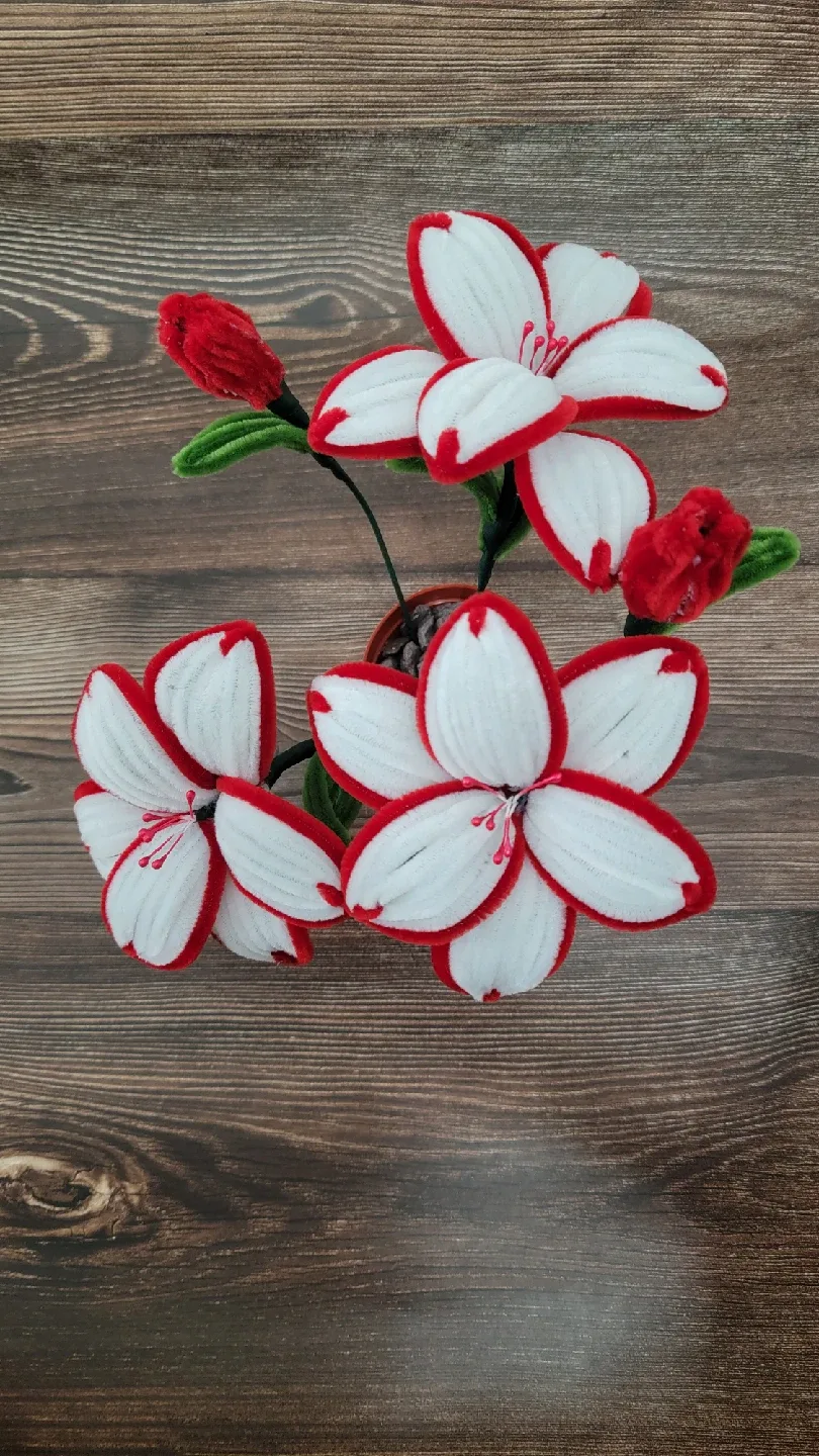Red & White Artificial Flower Arrangement image indicator(2)