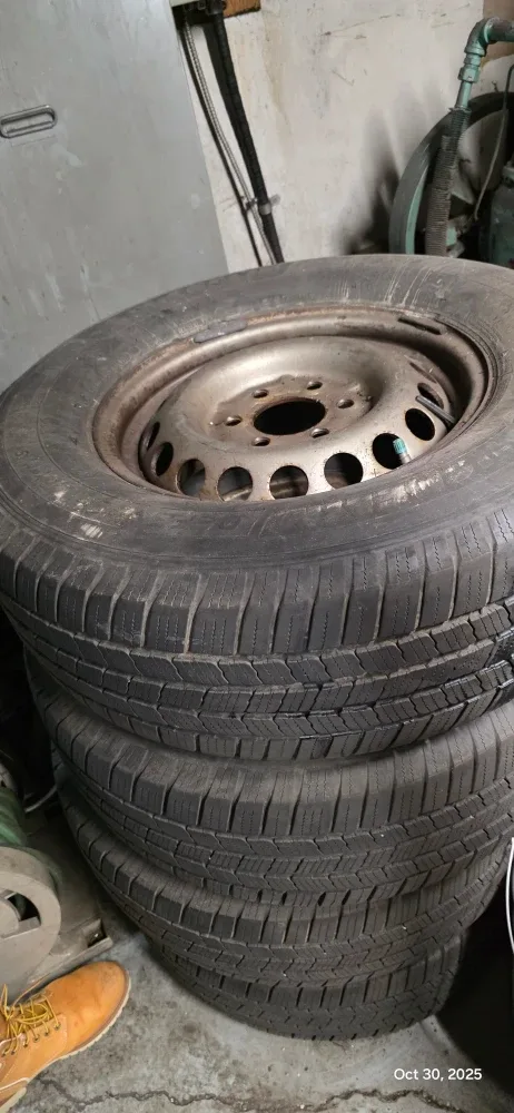 2020 Sprinter Set of 4 Used Tires image indicator(4)