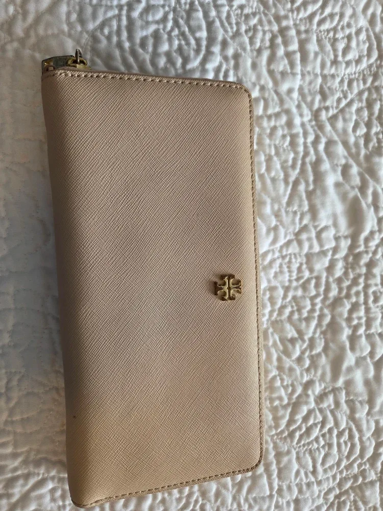 Tory Burch Continental Wallet - Beige image indicator(3)