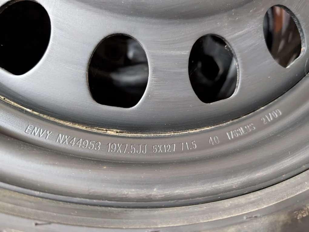 (4)-225/55R19 Winter Tires/Steel Rims 2013 Dodge Journey TPMS image indicator(10)