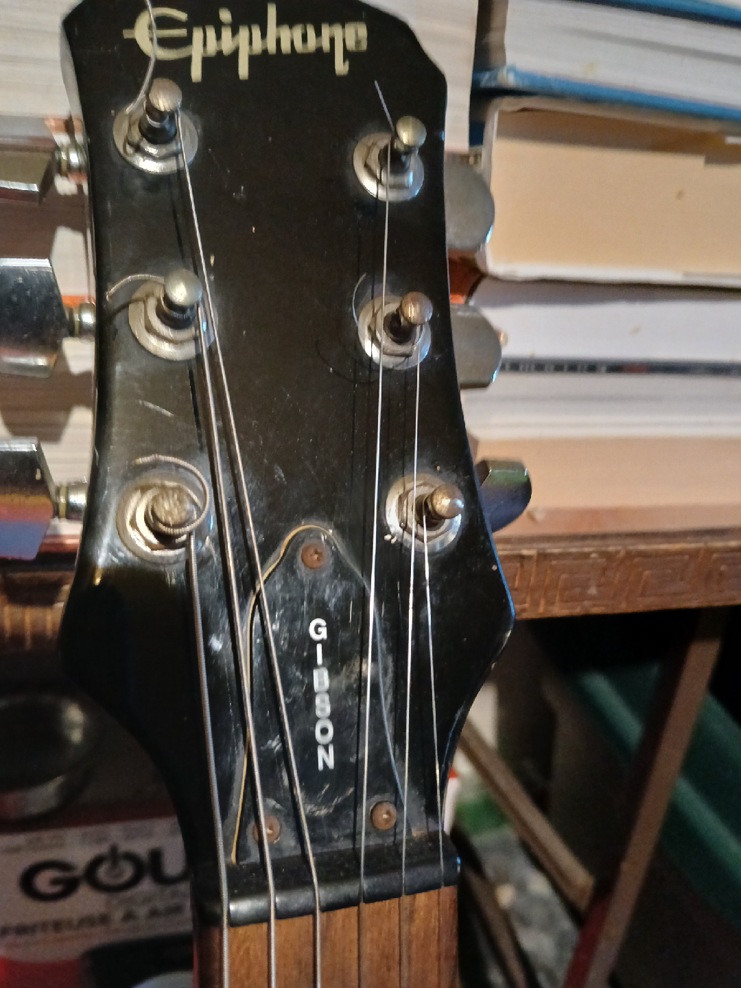 Epiphone (Gibson) guitar and fender amp - photo 5