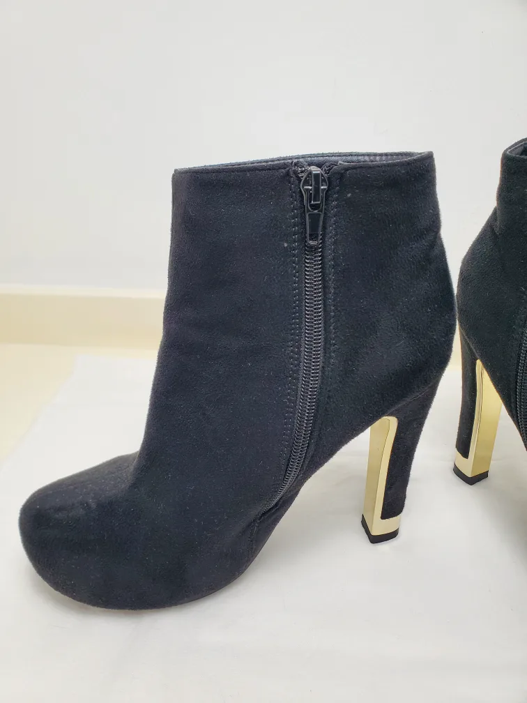 Ardene Black Heeled Ankle Boots 🧡 image indicator(2)