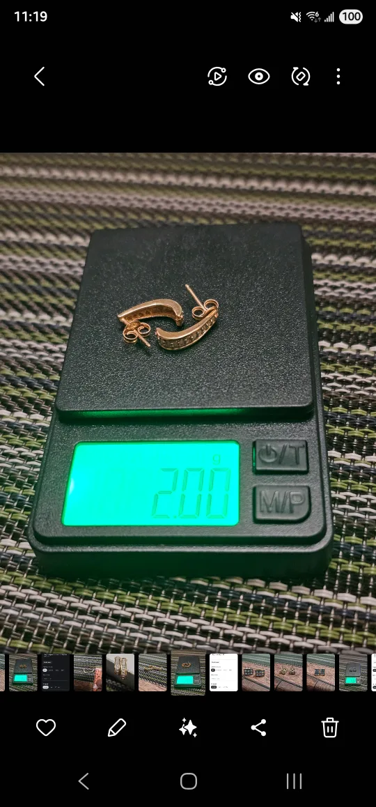 14K Gold Earrings with Diamonds, 2.0g image indicator(3)