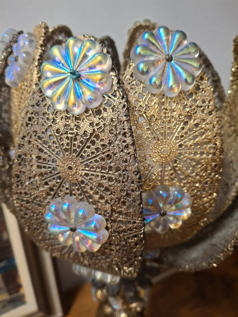 Very Rare Antique -Vintage Lotus Flower Lamp image indicator(2)