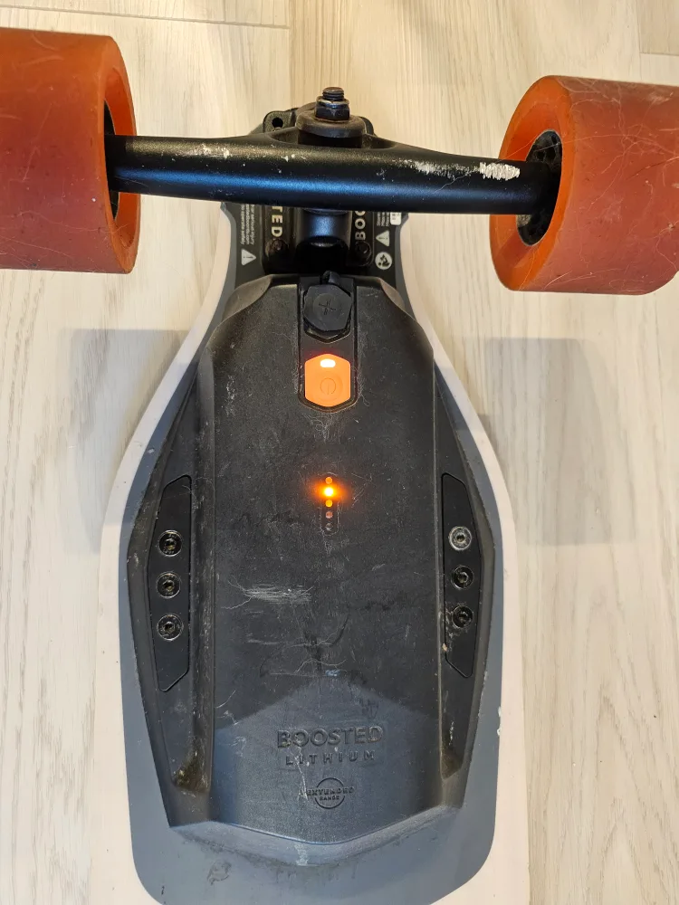 Boosted Electric Skateboard image indicator(5)
