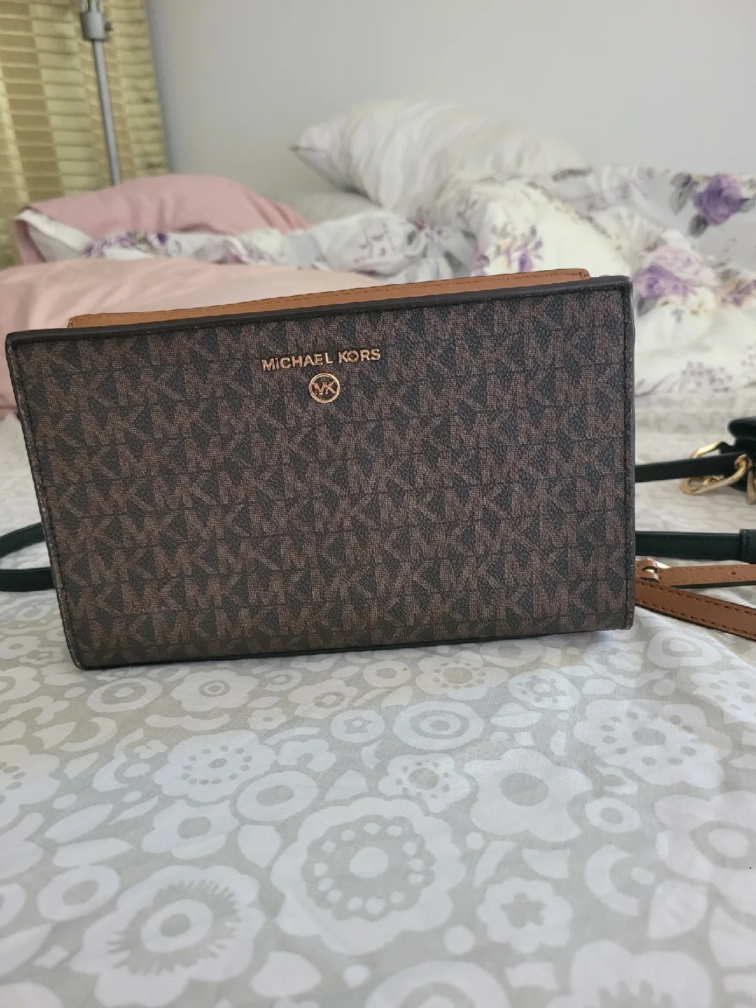 Michael Kors Brown Signature Wallet Crossbody image indicator(3)