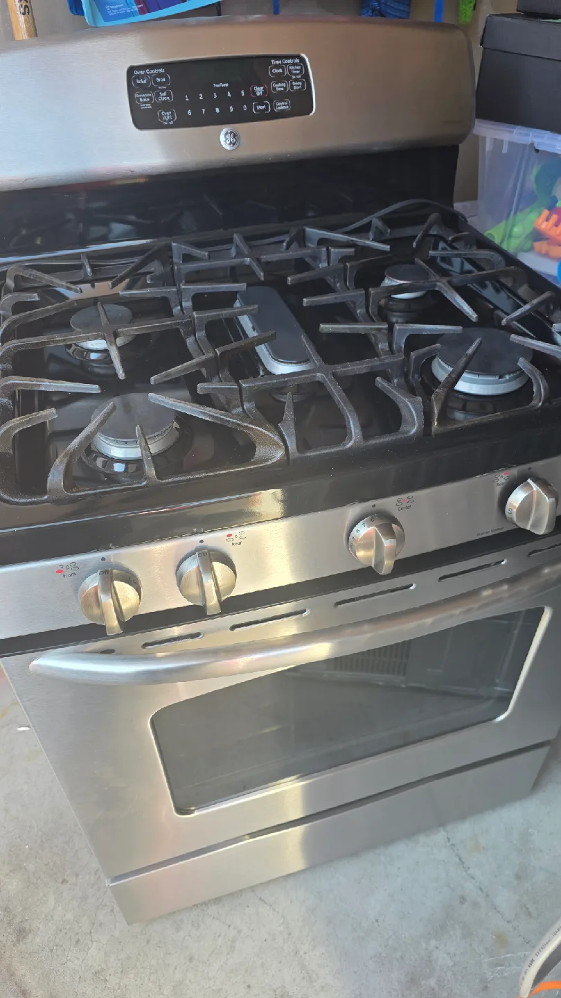 GE Stainless Steel Gas Range