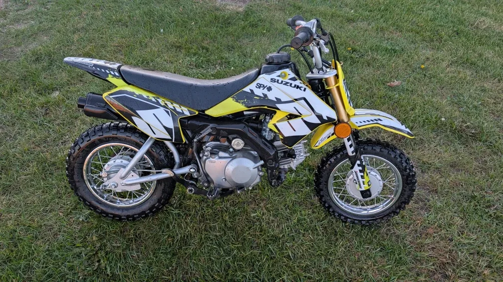 Suzuki DR-Z  70 Dirt Bike