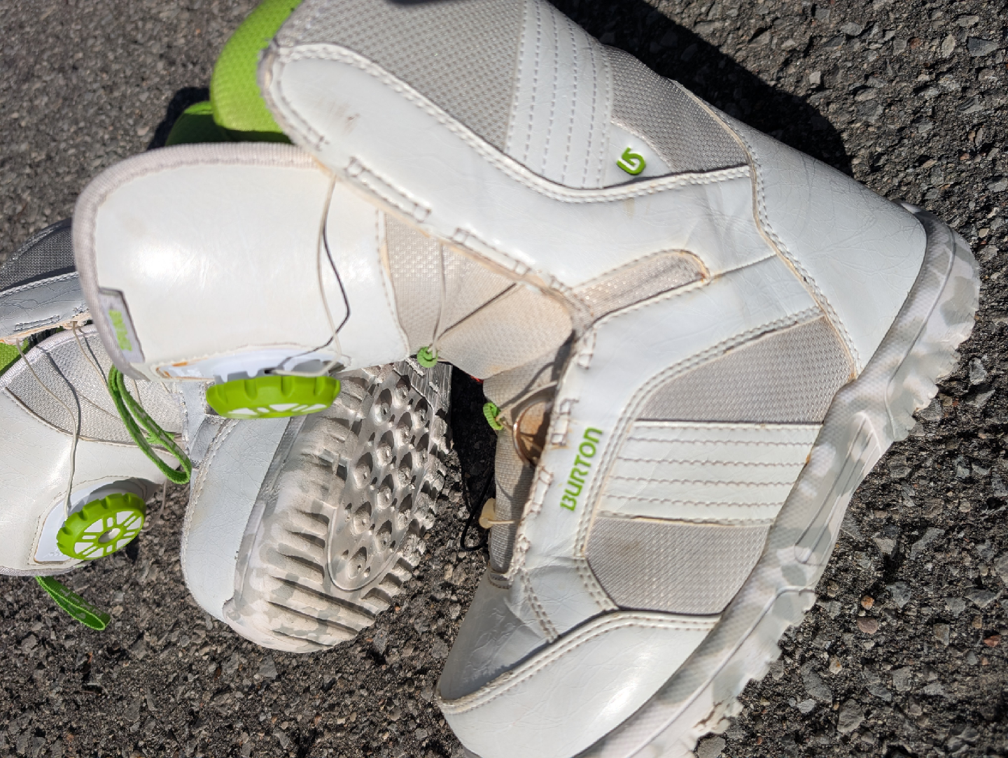 Burton Zipline Youth Snowboard Boots - US Size 7 🥕🥕🥕