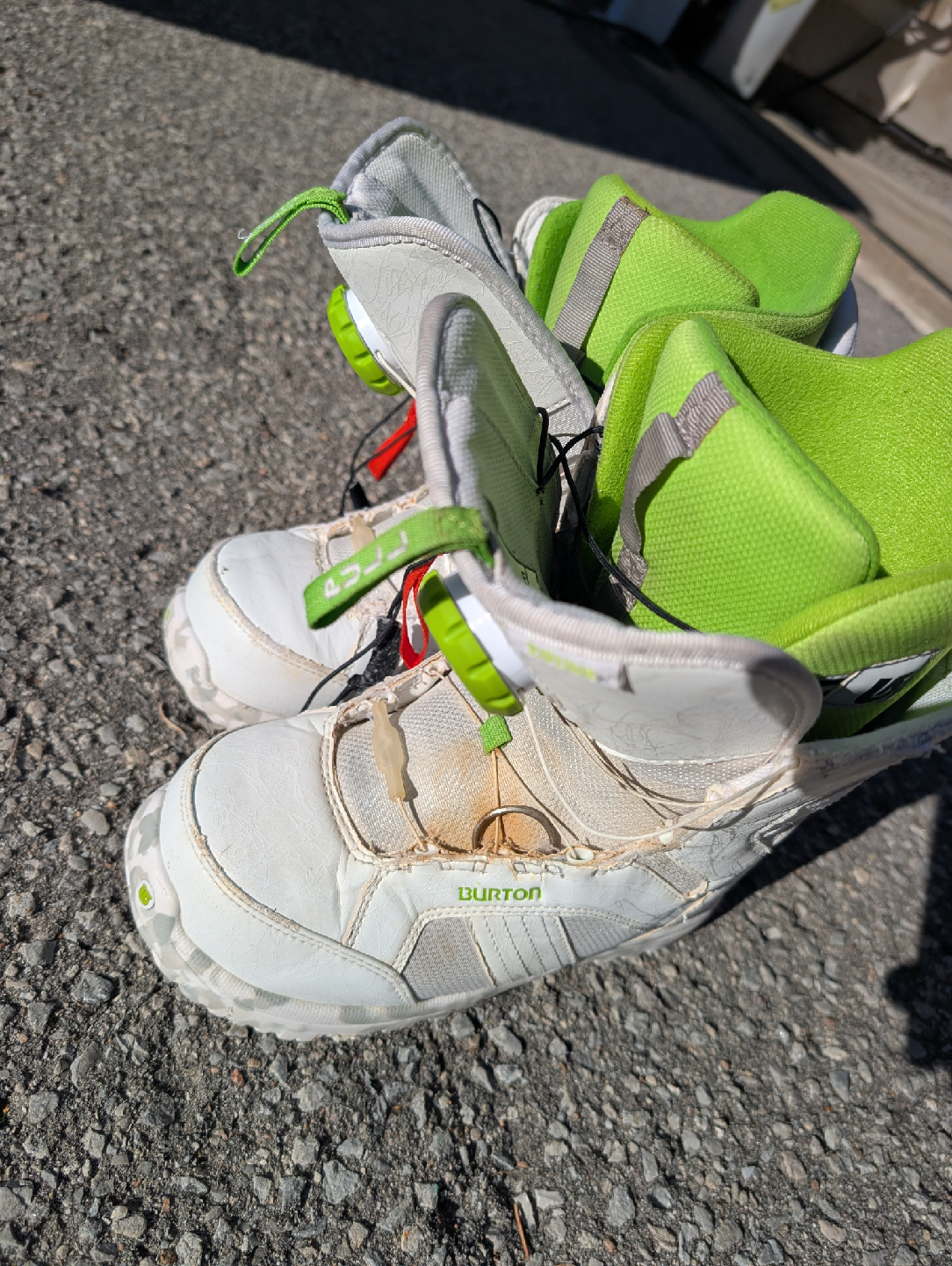 Burton Zipline Youth Snowboard Boots - US Size 7 🥕🥕🥕 - photo 2