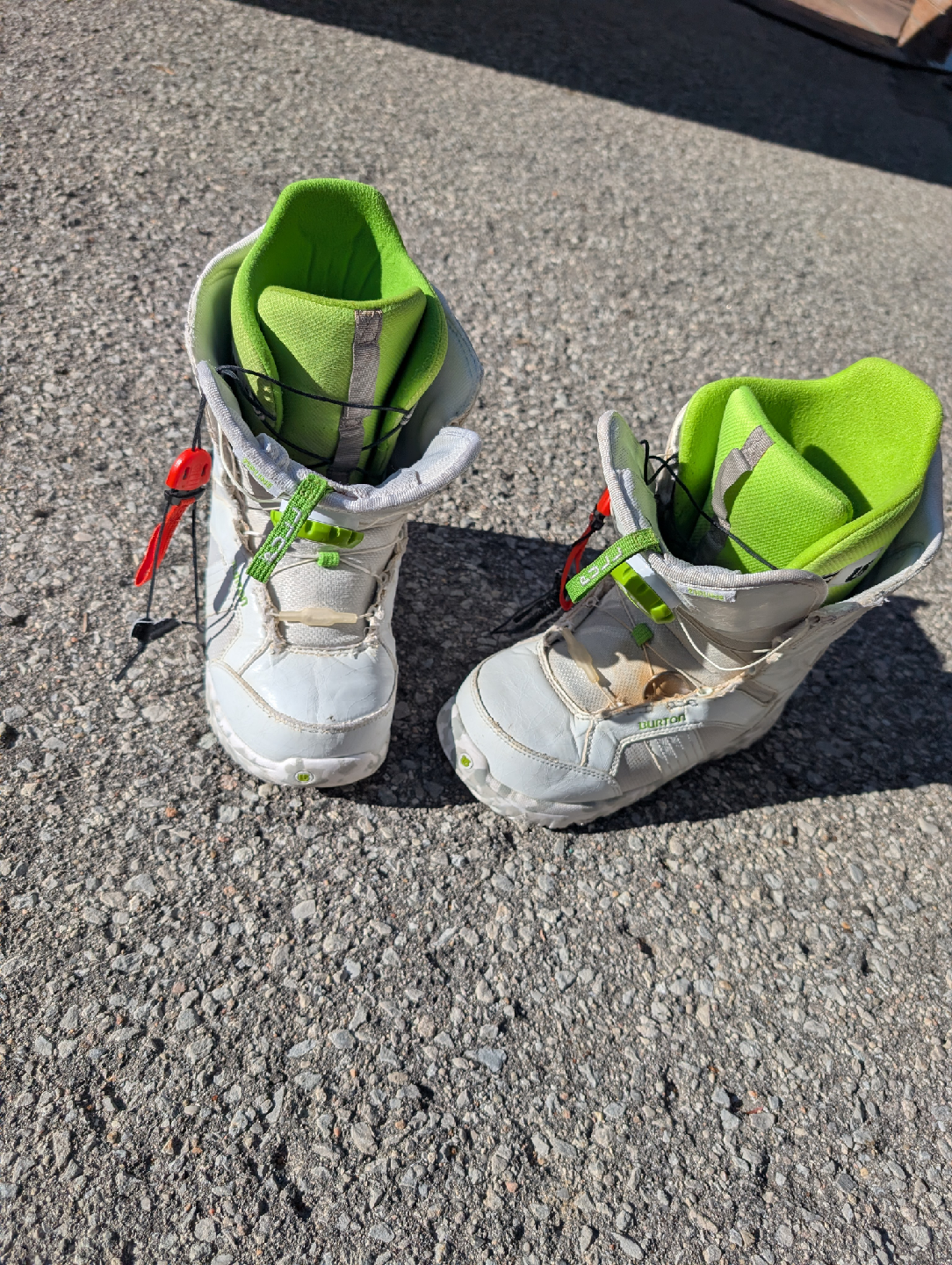 Burton Zipline Youth Snowboard Boots - US Size 7 🥕🥕🥕 - photo 3