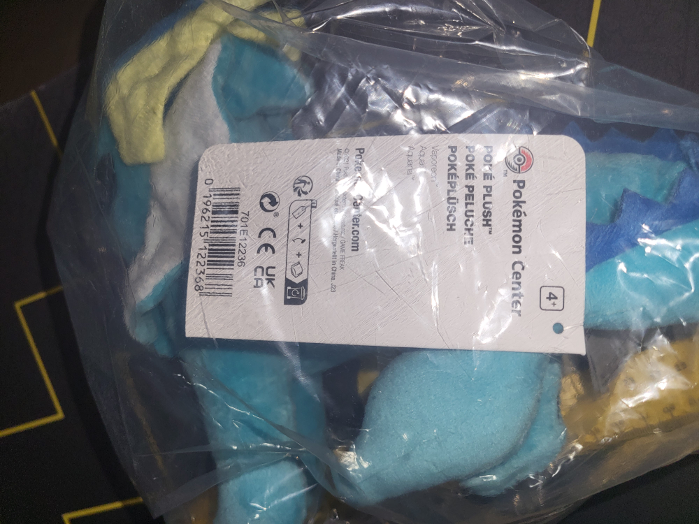 Pokemon Center Exclusive Plush: Vaporeon - photo 4