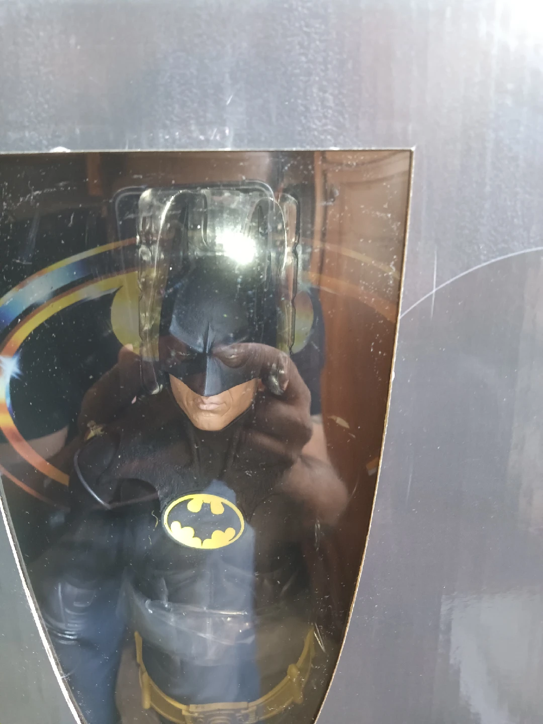 NECA Batman 1/4 Scale Figure - photo 2