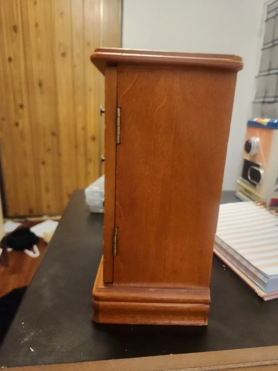 Wooden Jewellery Box Cabinet image indicator(4)