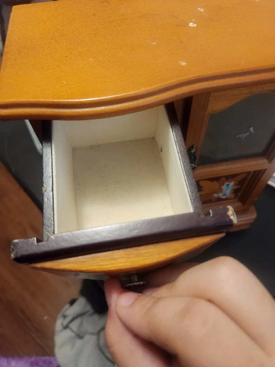 Wooden Jewellery Box Cabinet image indicator(6)