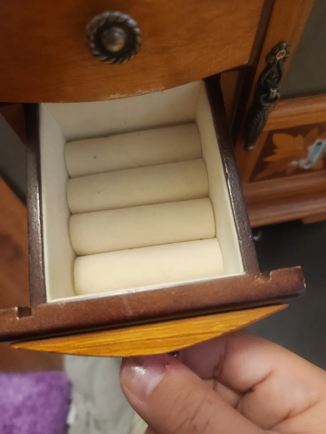 Wooden Jewellery Box Cabinet image indicator(7)