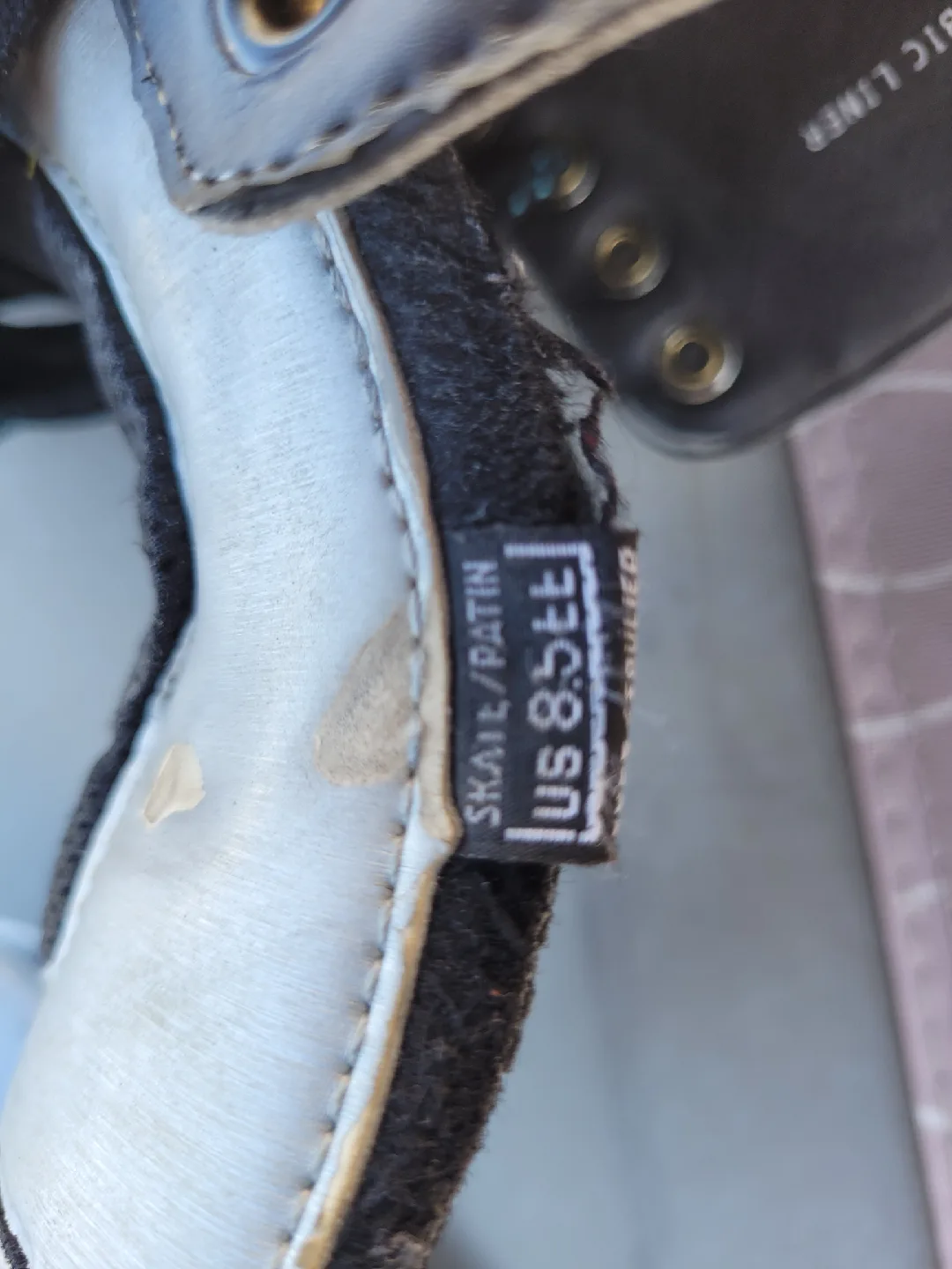 Bauer Supreme 70 Hockey Skates - Size 8.5 US image indicator(2)