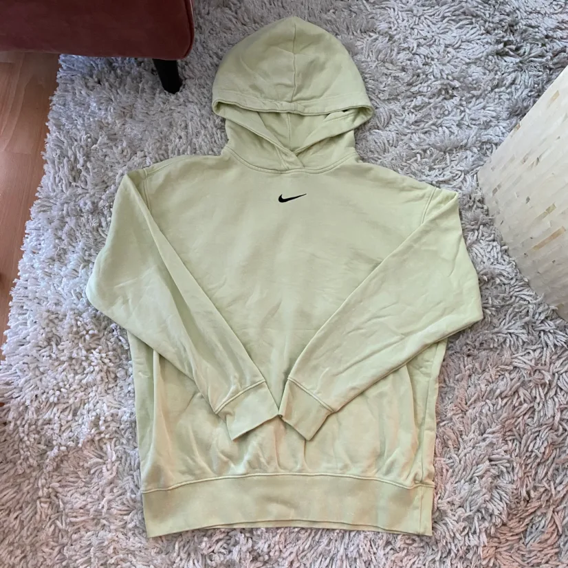 Nike Green Wash Hoodie Size S image indicator(4)
