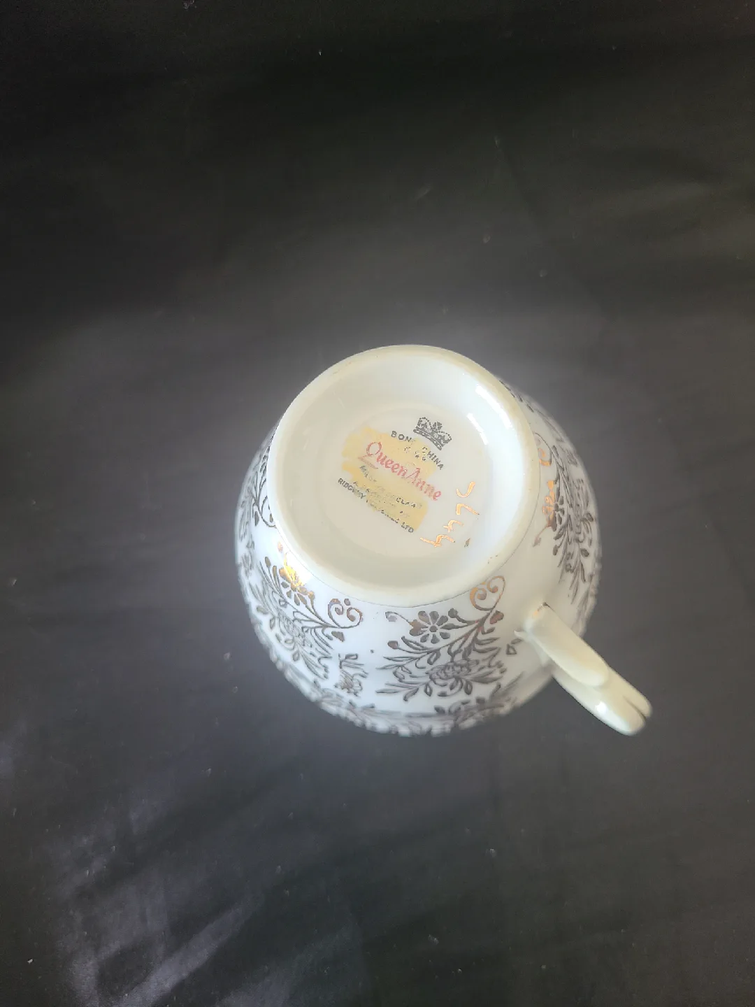 Queen Anne Teacup & Saucer Set image indicator(4)