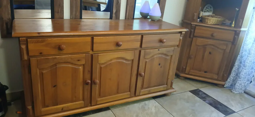 Wooden Sideboard Cabinet image indicator(2)